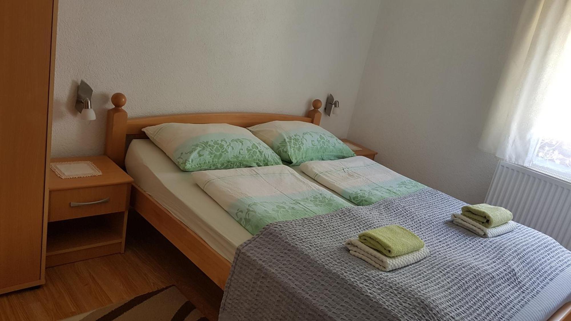 St George B&B Korenica Habitación foto