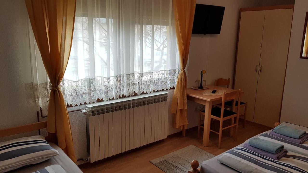 St George B&B Korenica Exterior foto